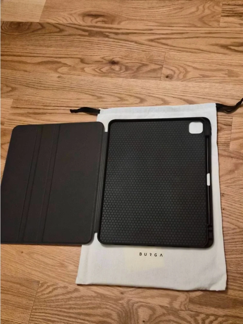 Burga iPad Pro 13 (8/7 gen) case plaid